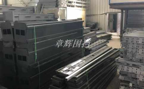 pvc圍擋在建筑裝修中的應用和優(yōu)點（為何越來越多人選擇pvc圍擋作為建筑物外圍防護材料）