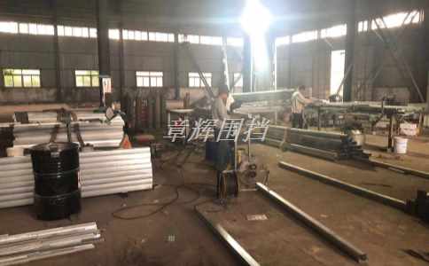 金屬圍擋在環(huán)保和節(jié)能方面的效果如何評估和比較？